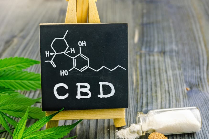 L’EFSA propose une dose journalière provisoire de 2 mg de CBD dans les compléments alimentaires.